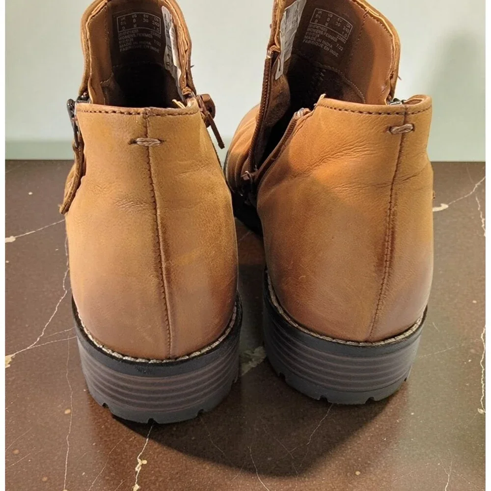 Clarks step out